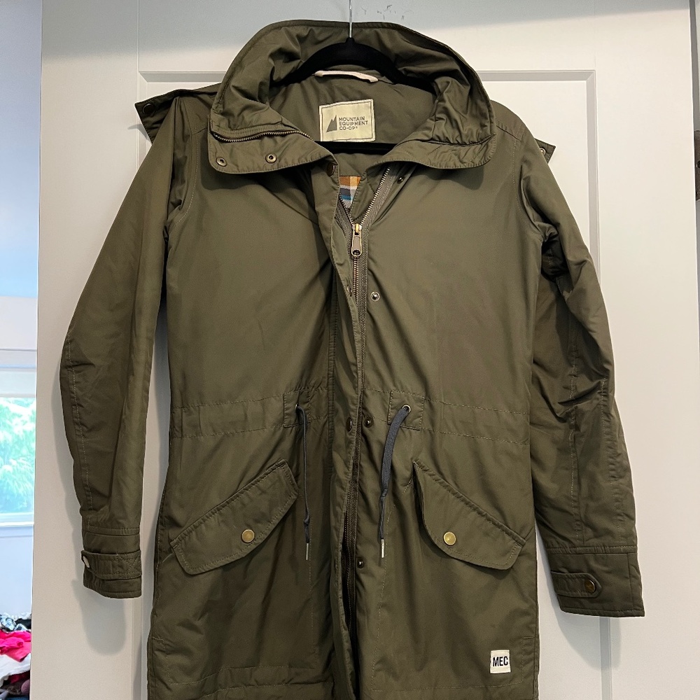 MEC womens green jacket